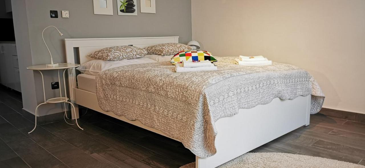 Nora 1 Hotel Загреб Екстериор снимка